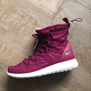 Nike Winter Boot with Super Soft Inside Liner